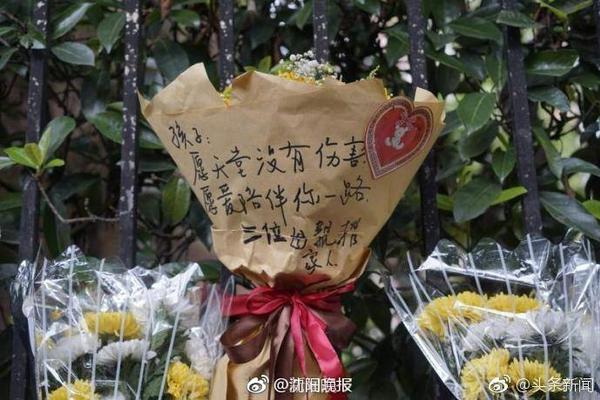 李霄鹏：孙正傲伤势可能有点麻烦 有时拼了得不到结果这就是足球